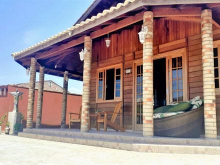 Ref 338 - Excelente Casa com Piscina, Amplo Quintal, Próxima ao Mar!