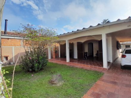 Ref 358 - Casa e Terreno Amplos em Excelente Localização